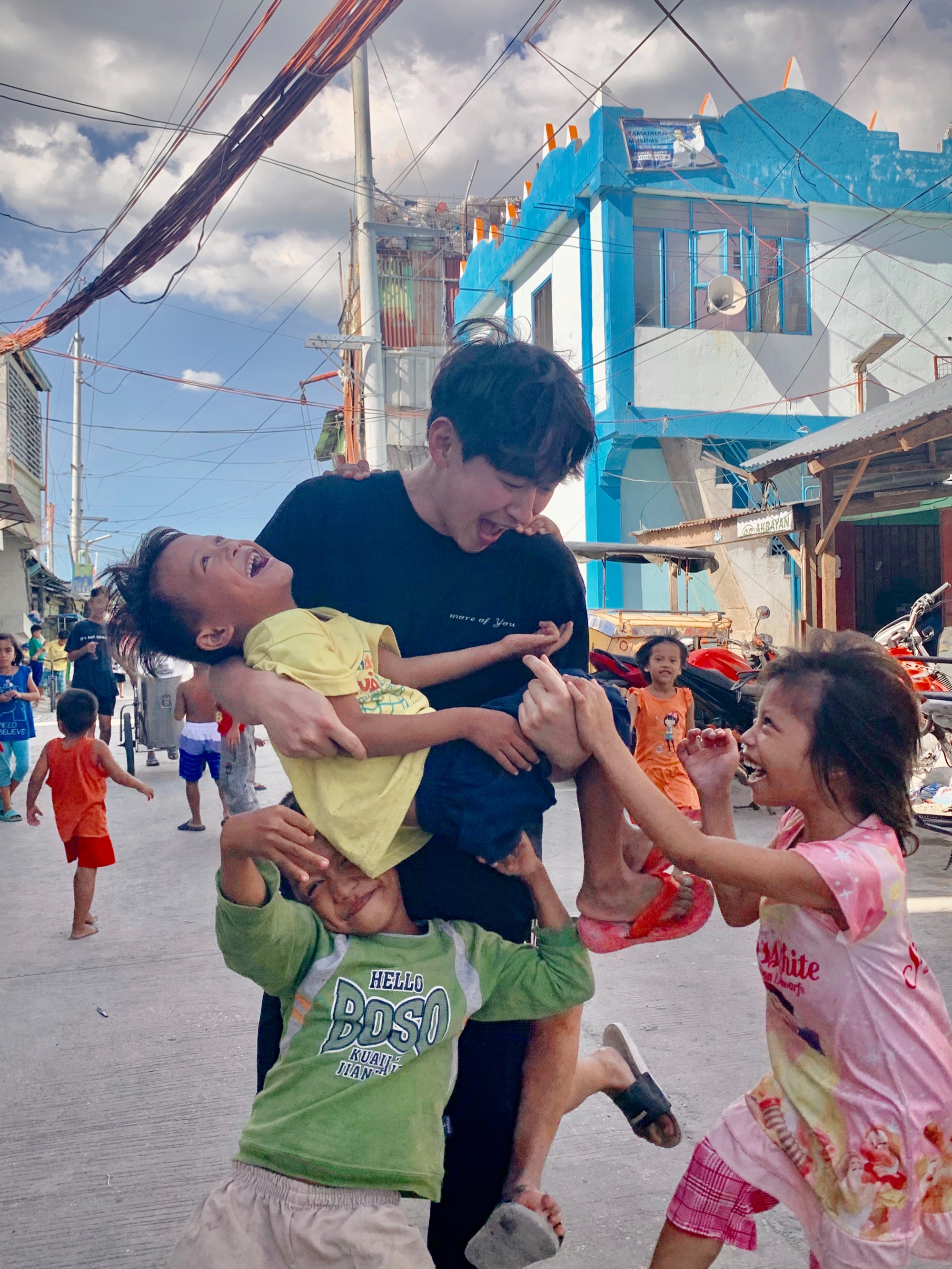 필리핀 바세코 아이들의 미소